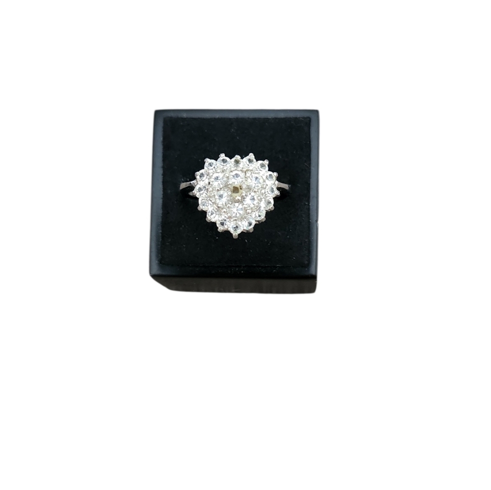 Size 8 925 Silver Crystal Heart Cluster Ring - White